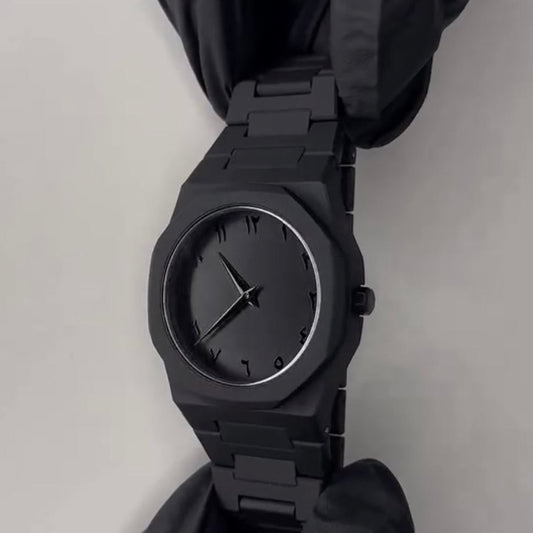 Elegant Minimalist Analog Watch